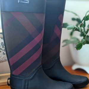 Burberry wellingtons size 38